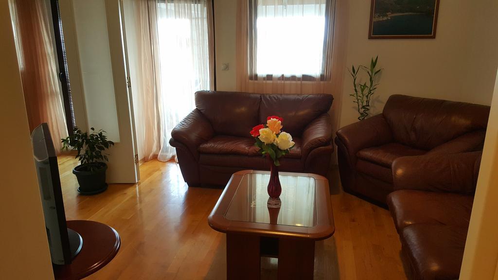 סבטי סטפן Apartments Rino Lux מראה חיצוני תמונה